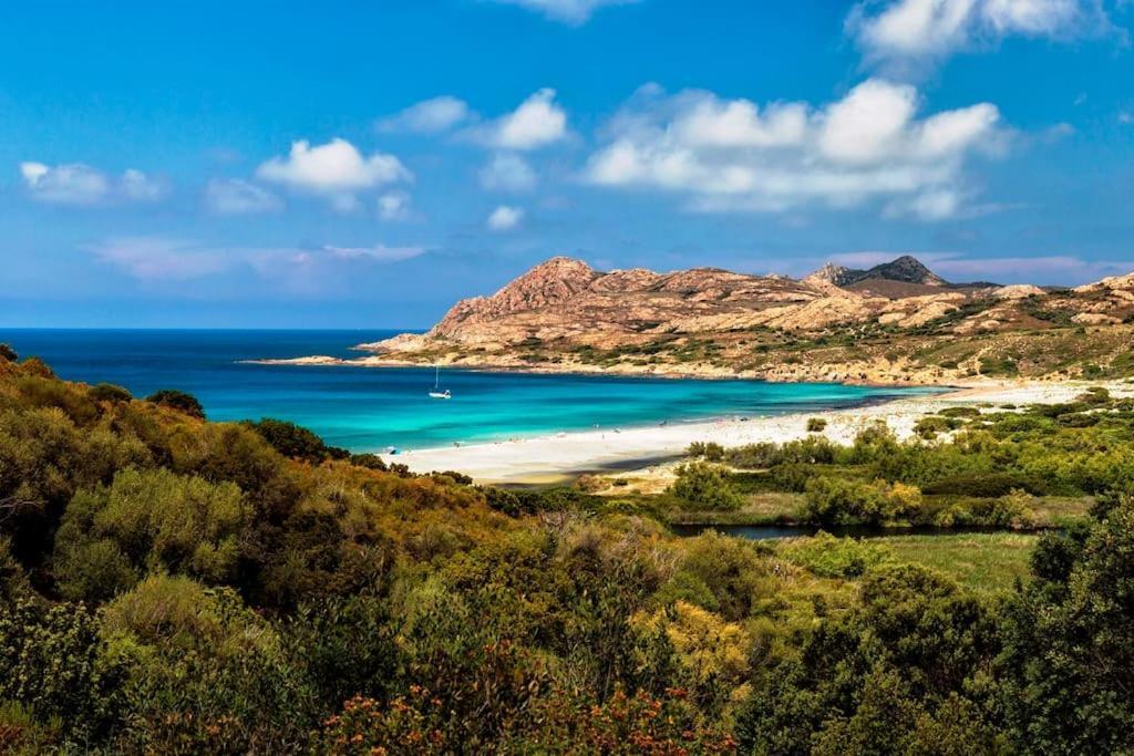 Appartement Isula Piana Avec Vue Panoramique Mer Et Montagnes, 40M De Terrasse LʼÎle-Rousse Extérieur photo