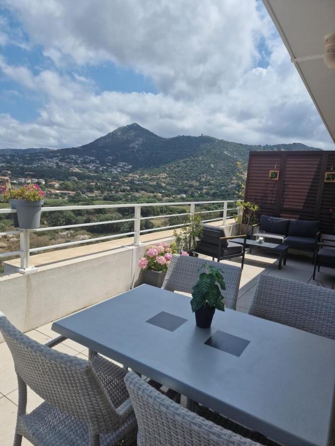 Appartement Isula Piana Avec Vue Panoramique Mer Et Montagnes, 40M De Terrasse LʼÎle-Rousse Extérieur photo