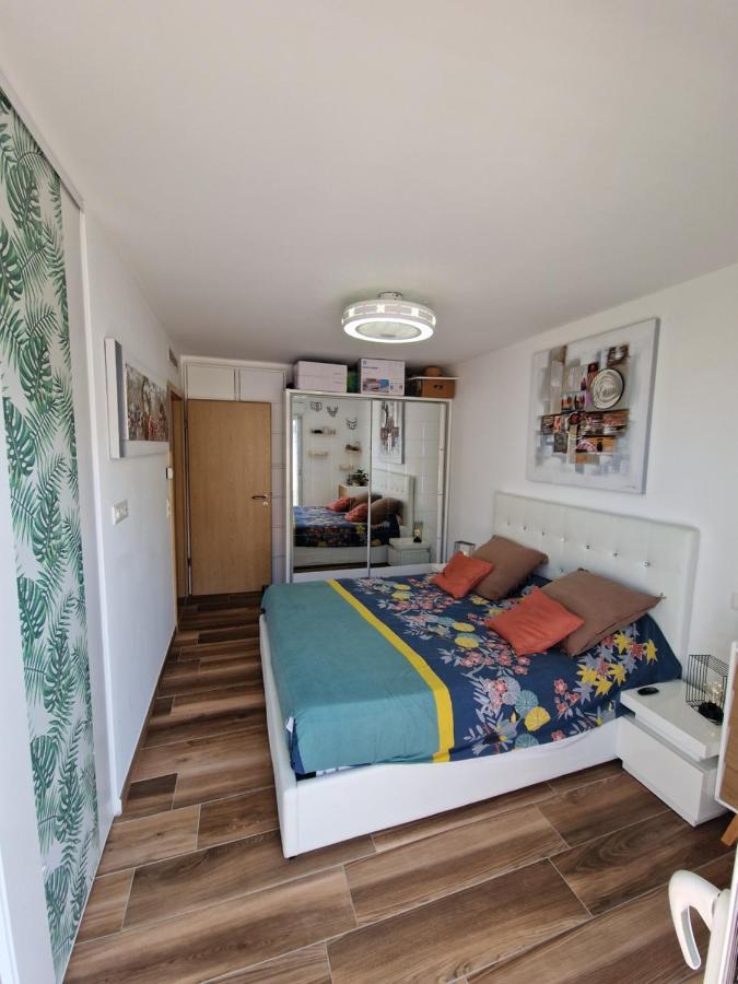 Appartement Isula Piana Avec Vue Panoramique Mer Et Montagnes, 40M De Terrasse LʼÎle-Rousse Extérieur photo